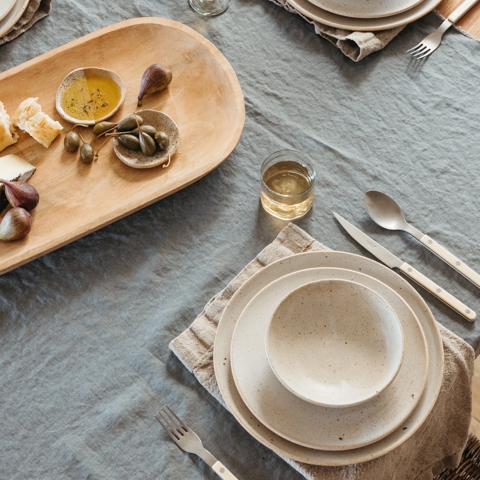 Essential White Stoneware Dinner Set – Casa Zuma